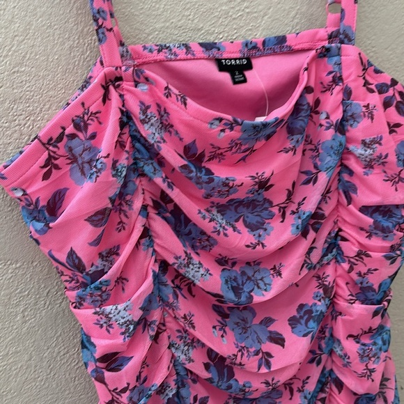 NWT Women’s Plus Size Torrid Mini Mesh Shirred Bodycon Dress Size: 2X 18/20 Pink - Picture 1 of 9